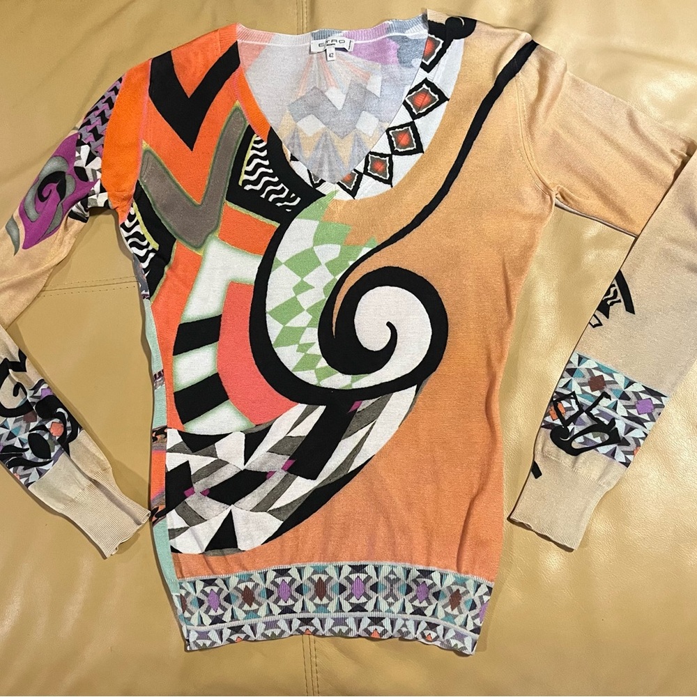 ETRO Milano women’s silk V-neck long sleeve sweater.